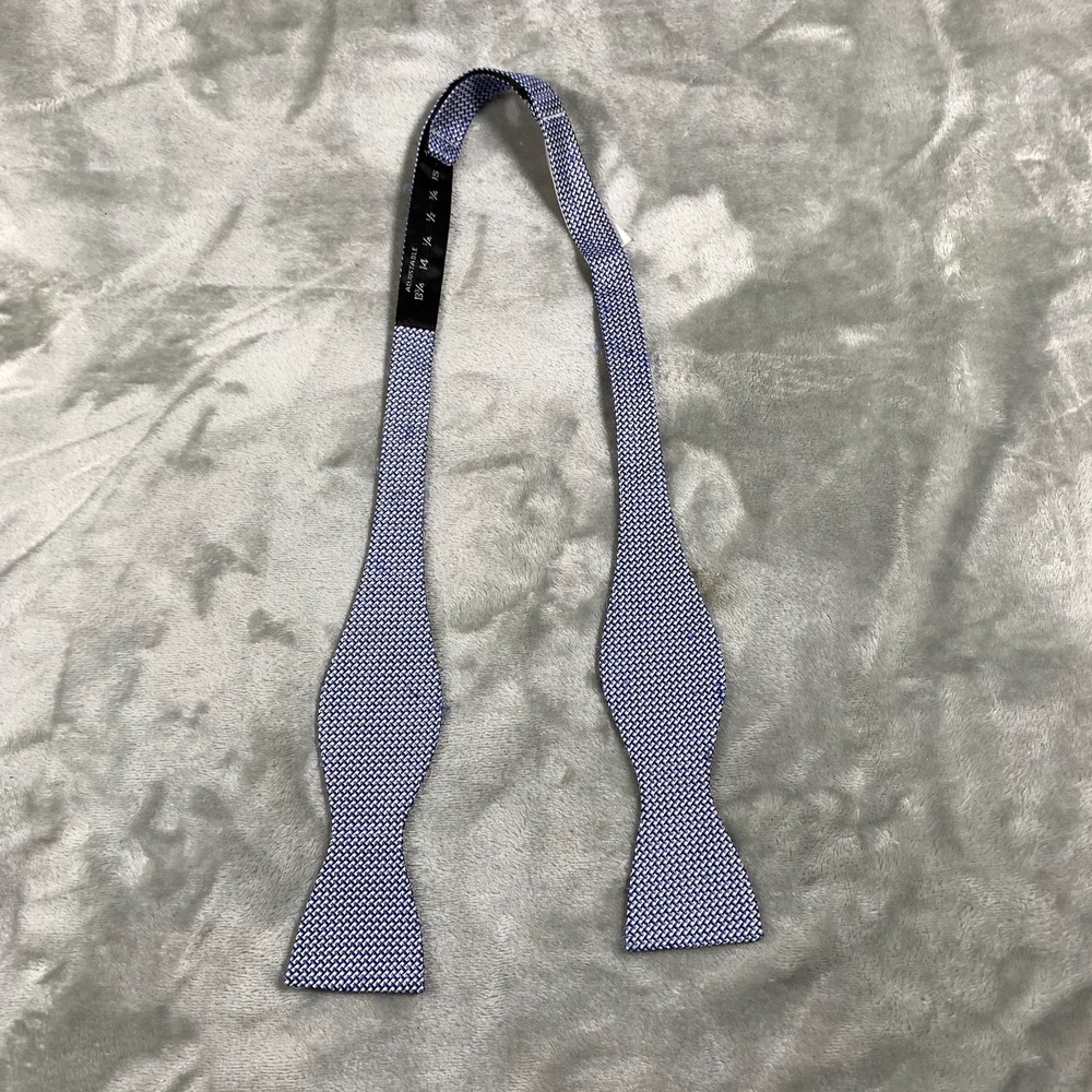 Banana Republic Bow Tie Mens Purple Geometric Abstract Silk Adjustable Formal